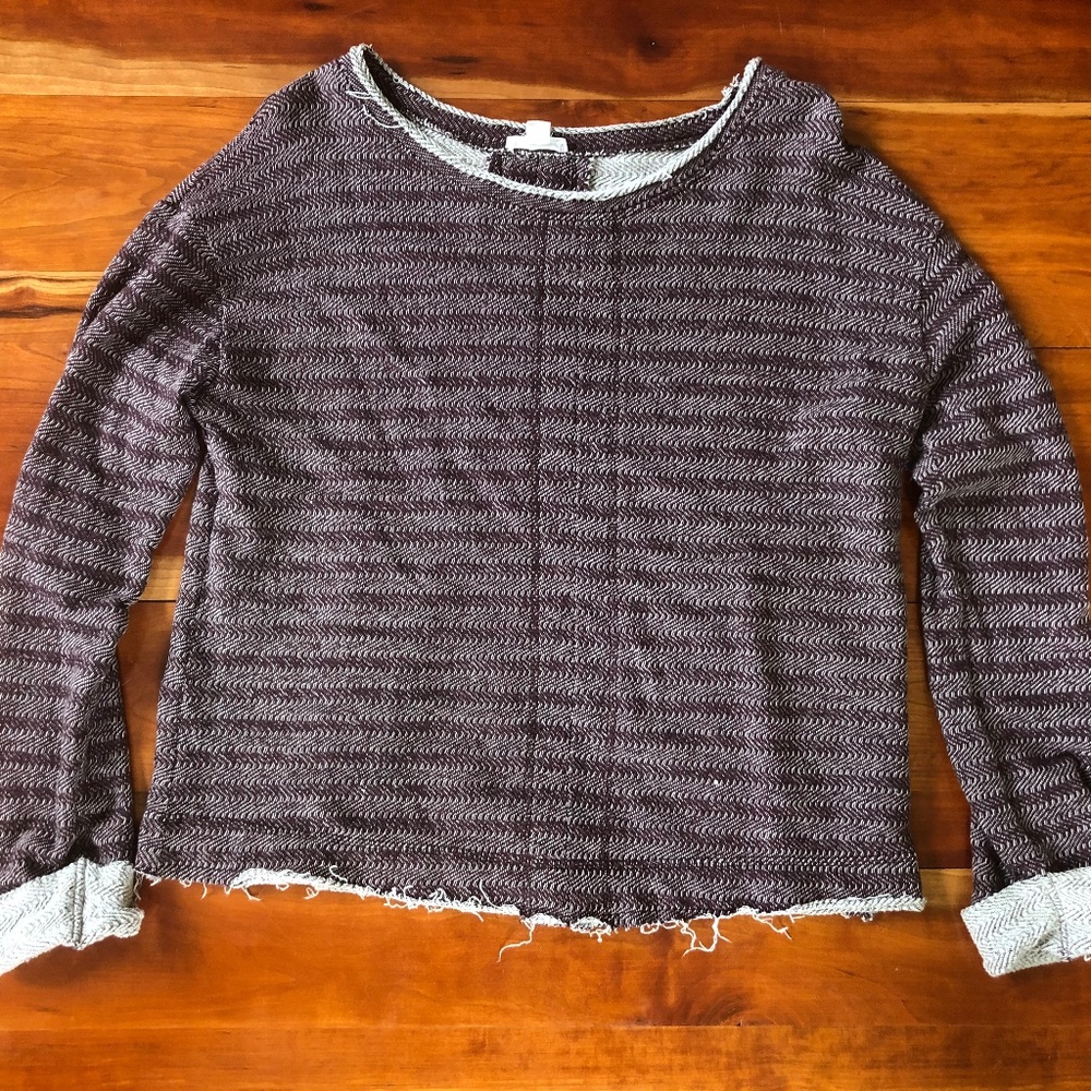 Melrose and Market burgundy/grey cut off sweater